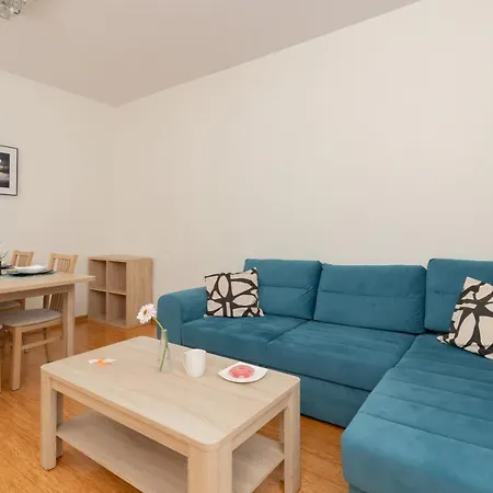 Apartment Cozy Batalionow Chlopskich In By Renters