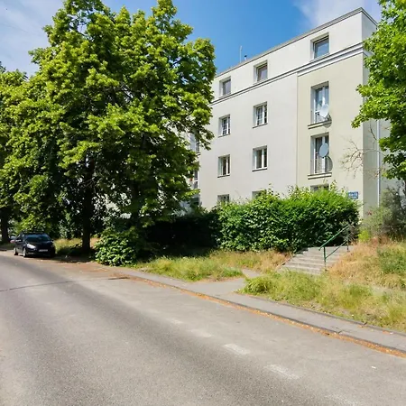 Cozy Batalionow Chlopskich In By Renters شقة