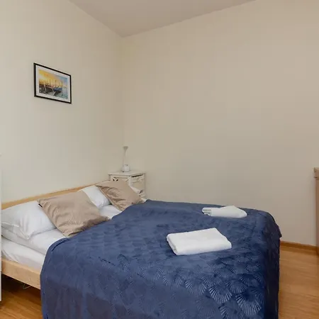 Cozy Batalionow Chlopskich In By Renters Apartment Gdynia
